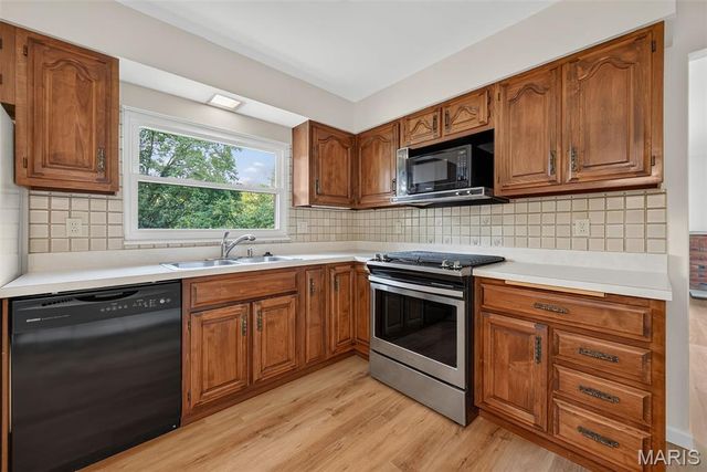 13008 Libourne Court, St Louis, MO 63141