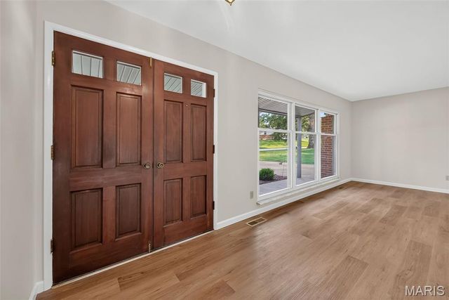 13008 Libourne Court, St Louis, MO 63141