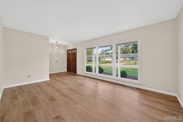 13008 Libourne Court, St Louis, MO 63141