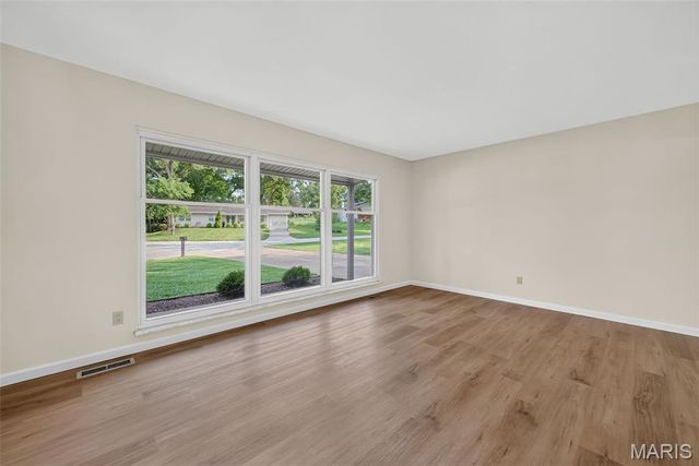 13008 Libourne Court, St Louis, MO 63141