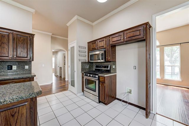 15600 Sandstone Terrace, Oklahoma City, OK 73170