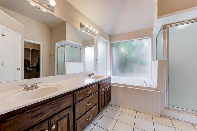 15600 Sandstone Terrace, Oklahoma City, OK 73170