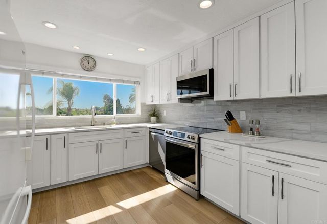 1830 Thomas Avenue 3B, San Diego, CA 92109