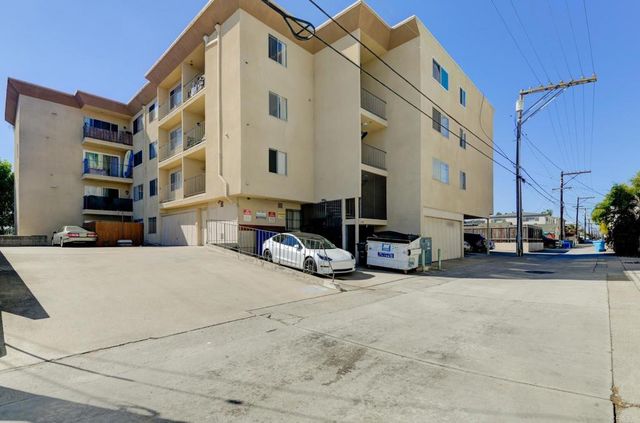 1830 Thomas Avenue 3B, San Diego, CA 92109