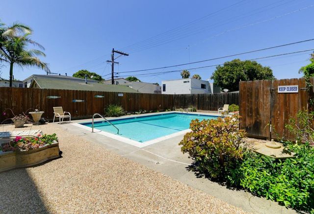 1830 Thomas Avenue 3B, San Diego, CA 92109
