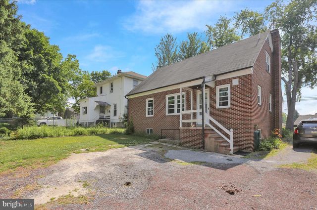 316 N CHURCH RD, Wernersville, PA 19565