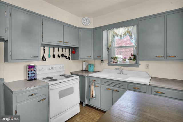 316 N CHURCH RD, Wernersville, PA 19565