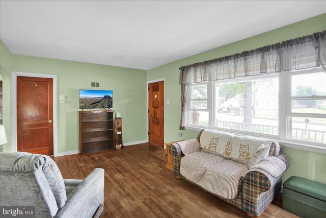 316 N CHURCH RD, Wernersville, PA 19565