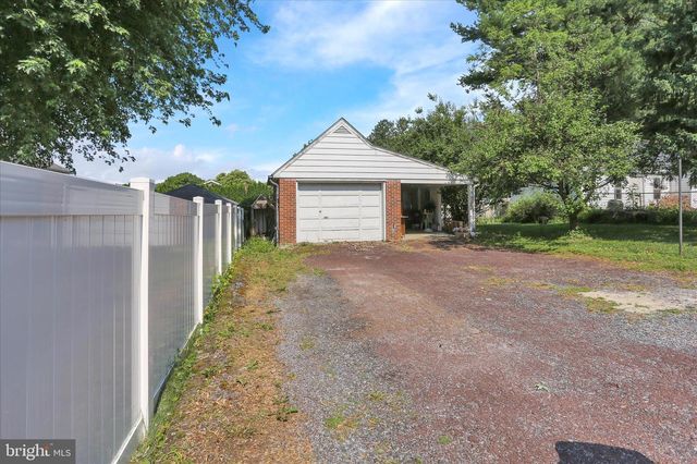 316 N CHURCH RD, Wernersville, PA 19565