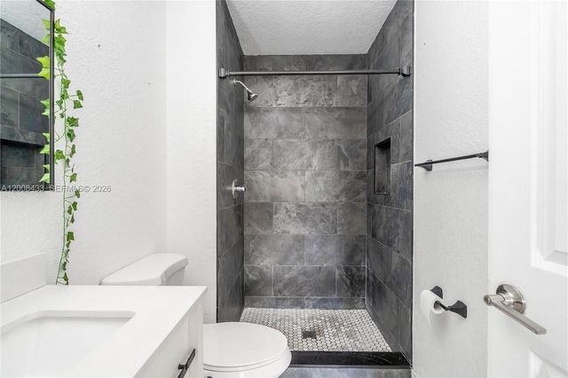 9804 NW 37th Street 3E, Sunrise, FL 33351