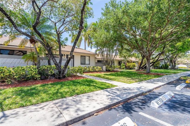 9804 NW 37th Street 3E, Sunrise, FL 33351