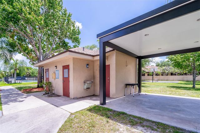 9804 NW 37th Street 3E, Sunrise, FL 33351