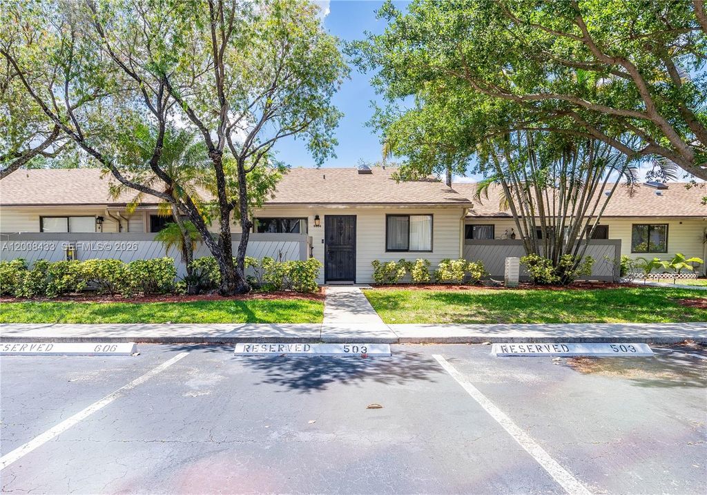 9804 NW 37th Street 3E, Sunrise, FL 33351