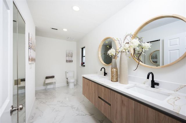 14817 FARNHAM WAY, Tampa, FL 33624