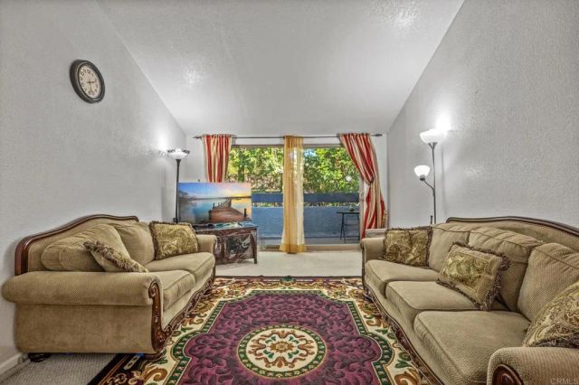 1350 N Escondido Boulevard 22, Escondido, CA 92026