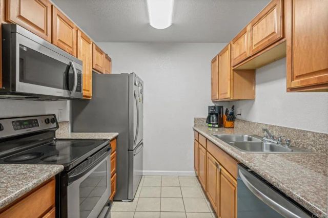 1350 N Escondido Boulevard 22, Escondido, CA 92026