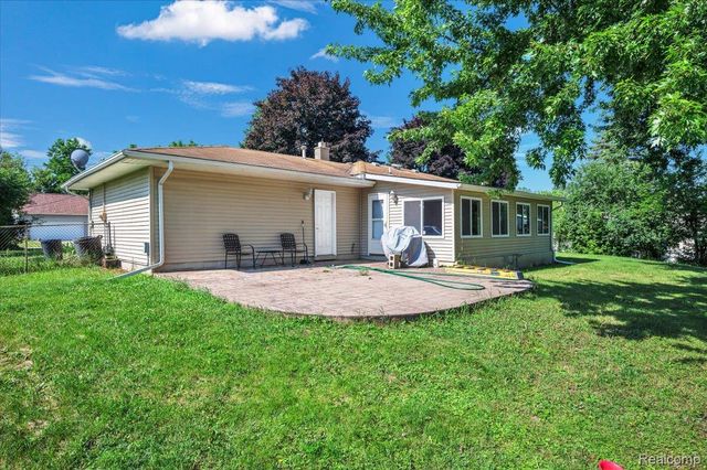 2141 Willot Road, Auburn Hills, MI 48326