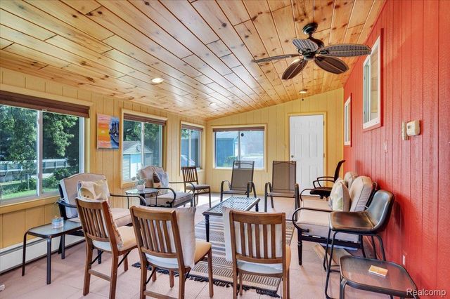2141 Willot Road, Auburn Hills, MI 48326