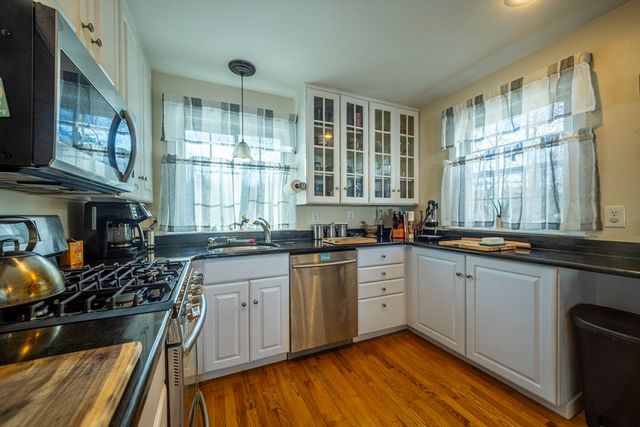 94 Boxford St, North Andover, MA 01845