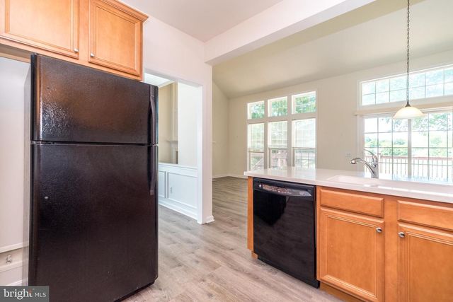 1824 EMERALD DR, Orefield, PA 18069