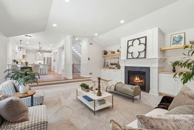 12 Rever Dr, Florham Park Boro, NJ 07932