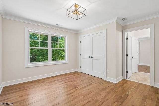 12 Rever Dr, Florham Park Boro, NJ 07932