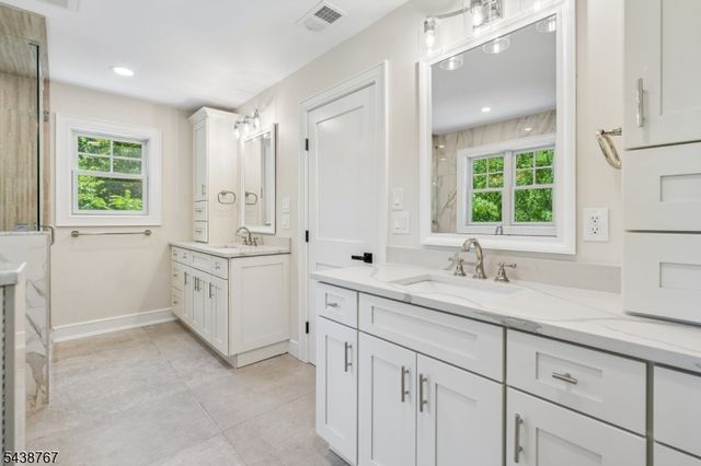 12 Rever Dr, Florham Park Boro, NJ 07932