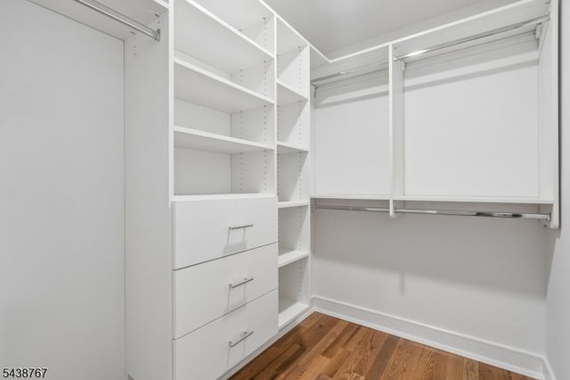 12 Rever Dr, Florham Park Boro, NJ 07932
