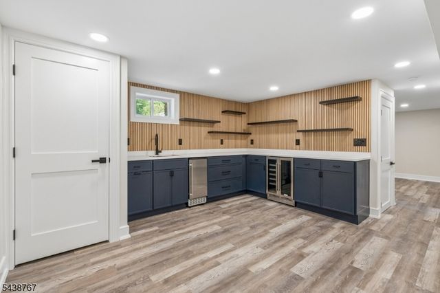 12 Rever Dr, Florham Park Boro, NJ 07932