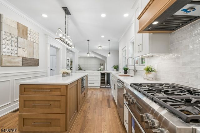 12 Rever Dr, Florham Park Boro, NJ 07932