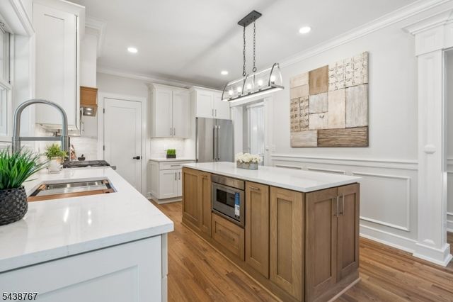 12 Rever Dr, Florham Park Boro, NJ 07932