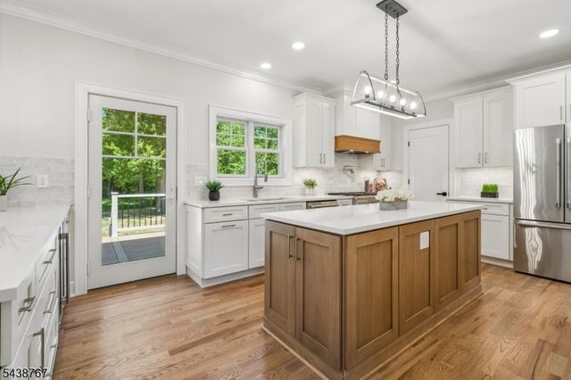 12 Rever Dr, Florham Park Boro, NJ 07932