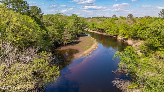 167 River Ridge Drive, Wallace, NC 28466