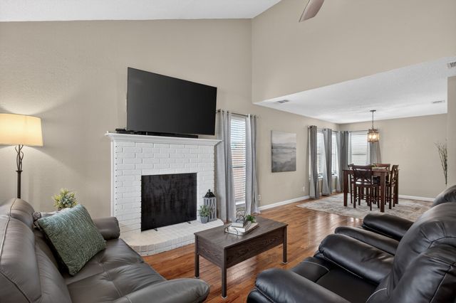 3656 Fairview Drive, Corinth, TX 76210