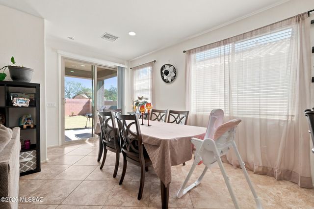 6723 W Fishermans Drive, Tucson, AZ 85757