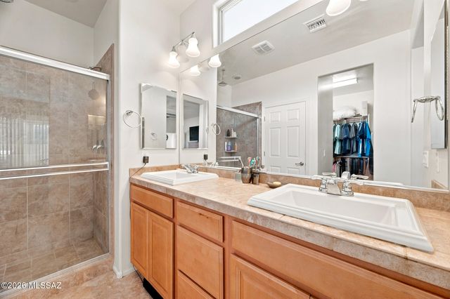 6723 W Fishermans Drive, Tucson, AZ 85757