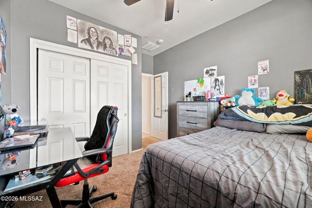 6723 W Fishermans Drive, Tucson, AZ 85757