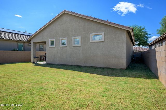 6723 W Fishermans Drive, Tucson, AZ 85757