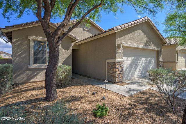 6723 W Fishermans Drive, Tucson, AZ 85757