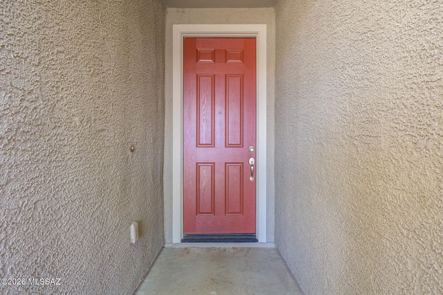 6723 W Fishermans Drive, Tucson, AZ 85757