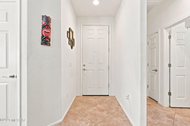 6723 W Fishermans Drive, Tucson, AZ 85757