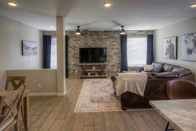 300 N Gila Springs Boulevard Unit 145, Chandler, AZ 85226