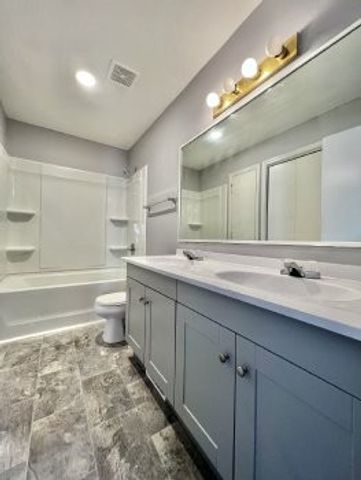 374 Jack Miller Blvd Apt E, Clarksville, TN 37042