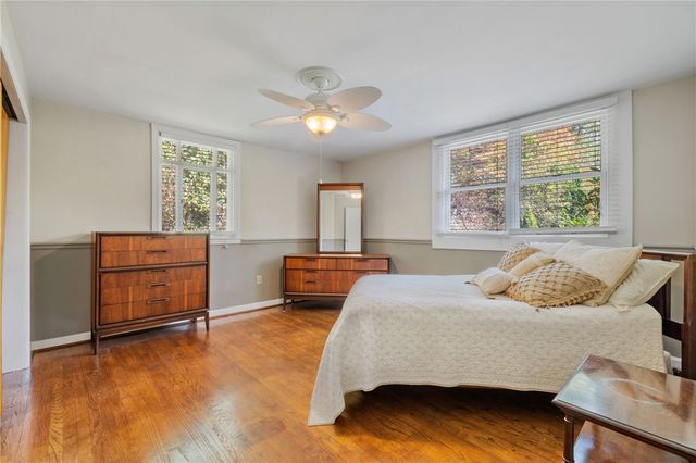 1252 Sharon St, Aliquippa, PA 15001