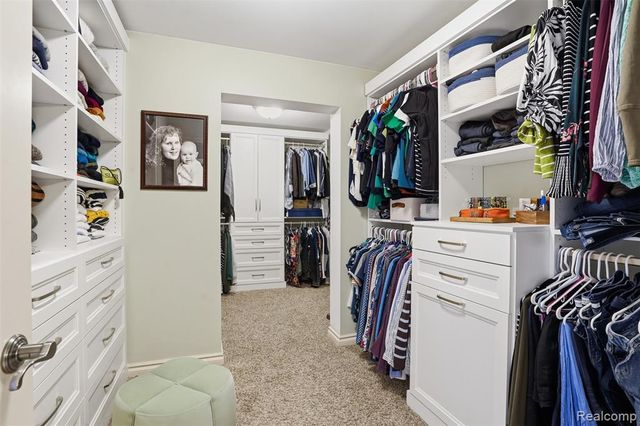 8851 Stoney Creek Drive, South Lyon, MI 48178