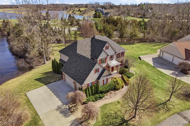 8851 Stoney Creek Drive, South Lyon, MI 48178
