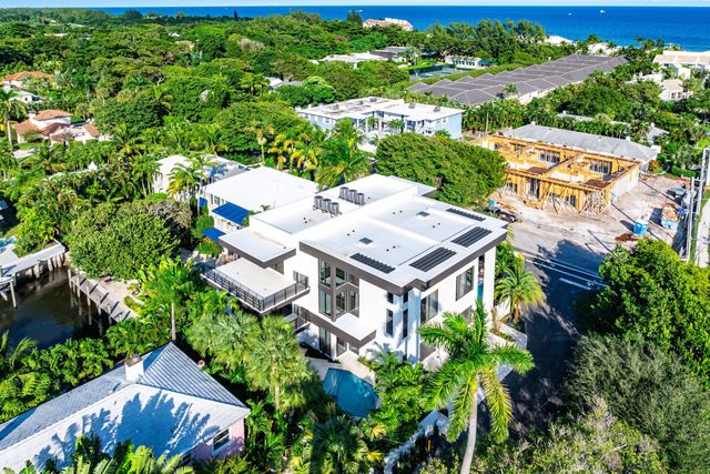 810 Andrews Avenue, Delray Beach, FL 33483