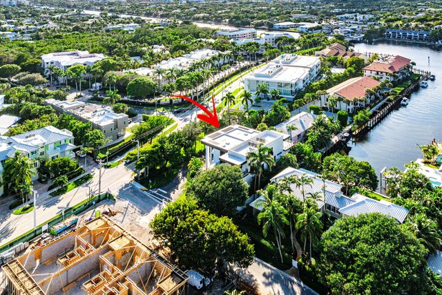 810 Andrews Avenue, Delray Beach, FL 33483