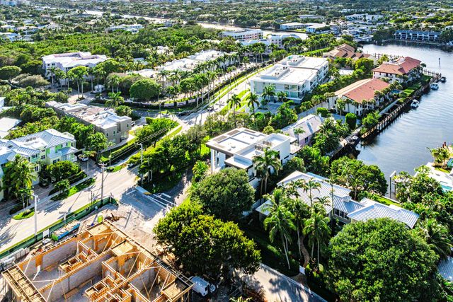 810 Andrews Avenue, Delray Beach, FL 33483