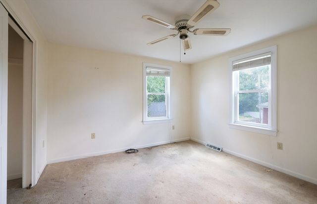7 Holly St, Halifax, MA 02338